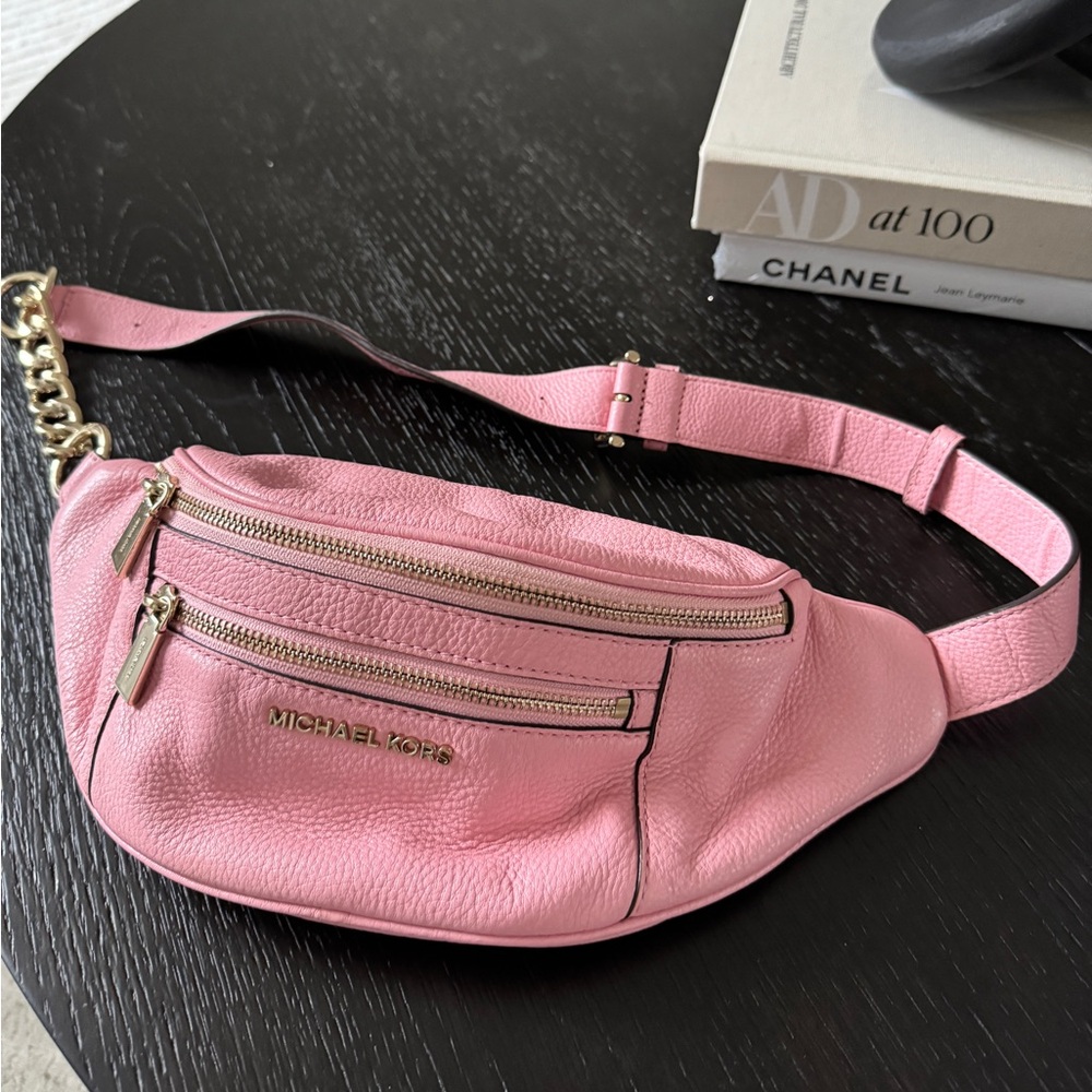 Michael kors pink leather belt bag/fannypack